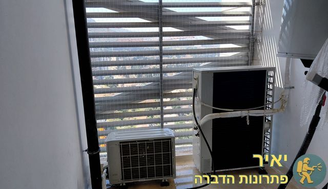 התקנת רשת נגד יונים במסתור כביסה כולל ניקיון יסודי